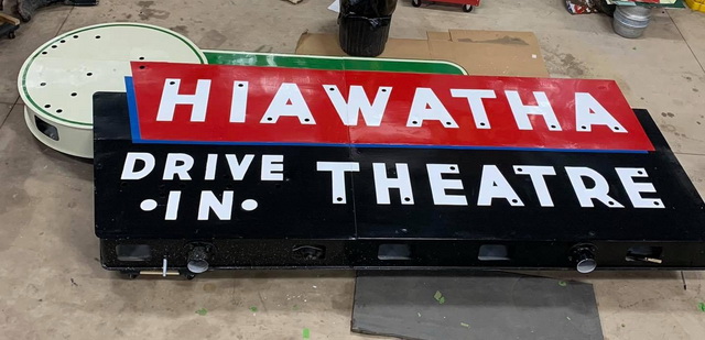 Hiawatha Drive-In Theatre